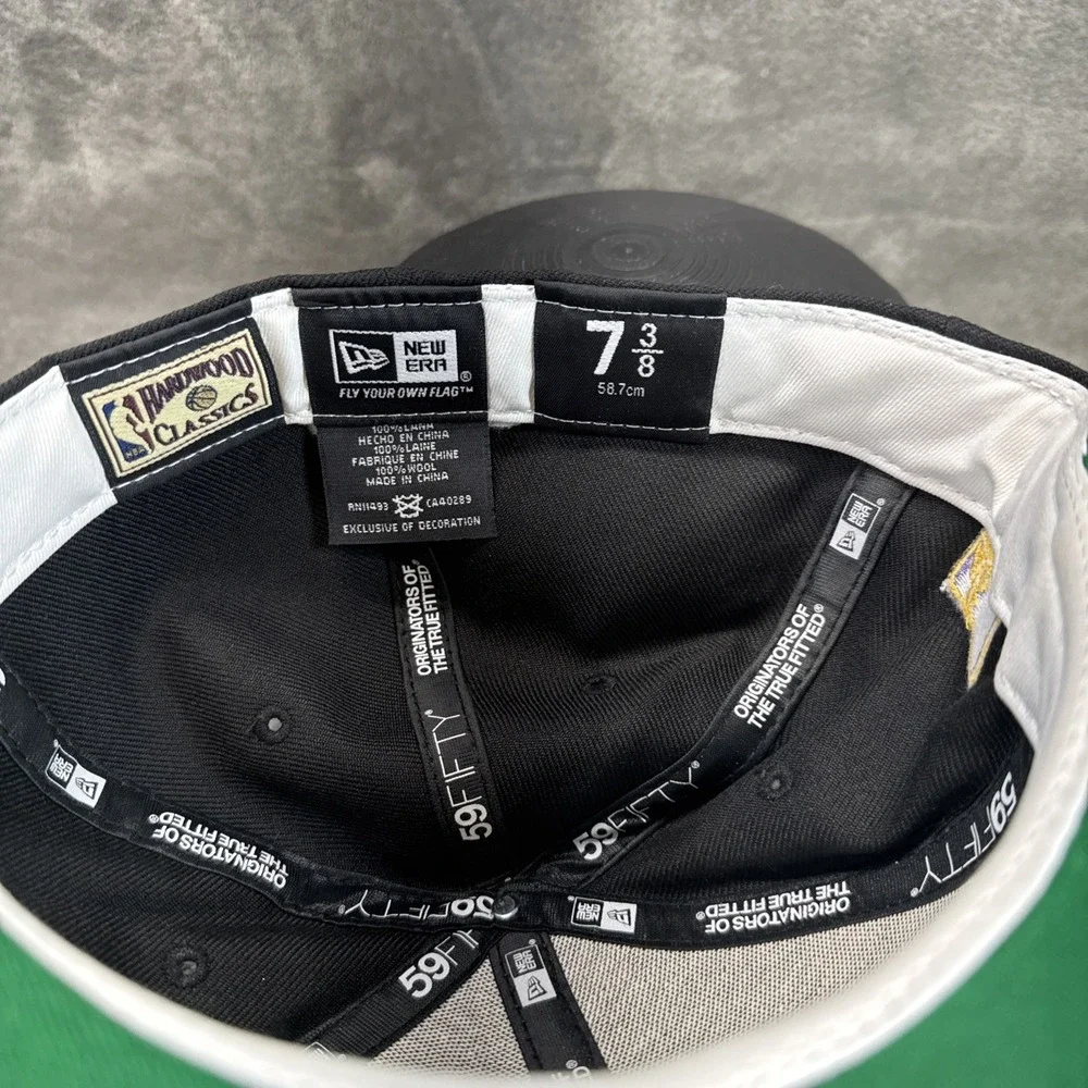 Los Angeles Lakers NBA New Era 59FIFTY Fitted Hat Star Stud‎ Size 7 3/8 HWC NWT
